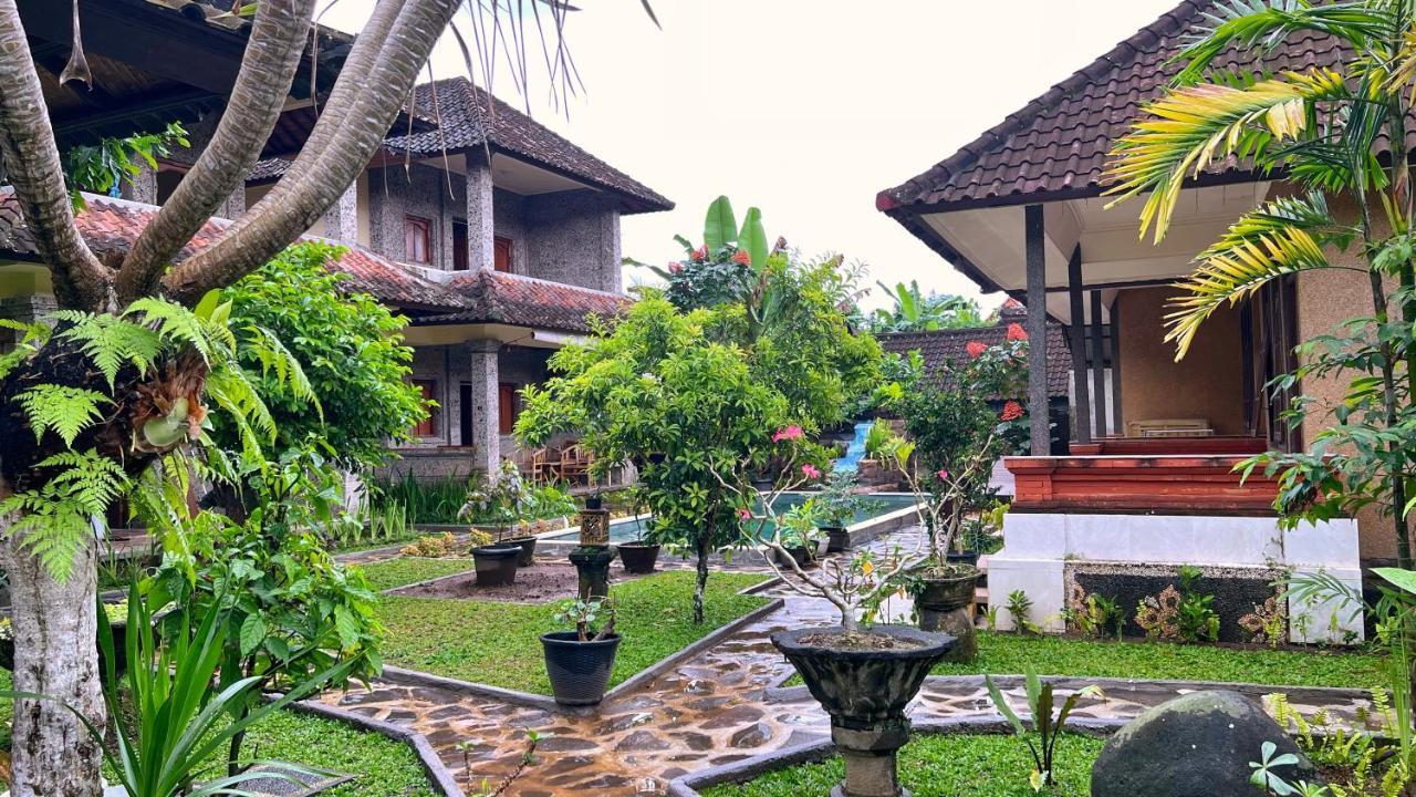 Gusti Home Stay Ubud エクステリア 写真