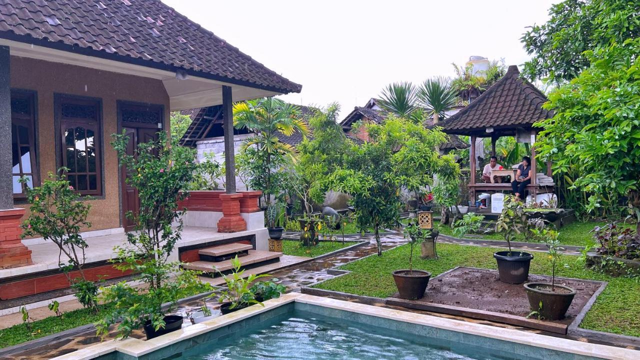 Gusti Home Stay Ubud エクステリア 写真