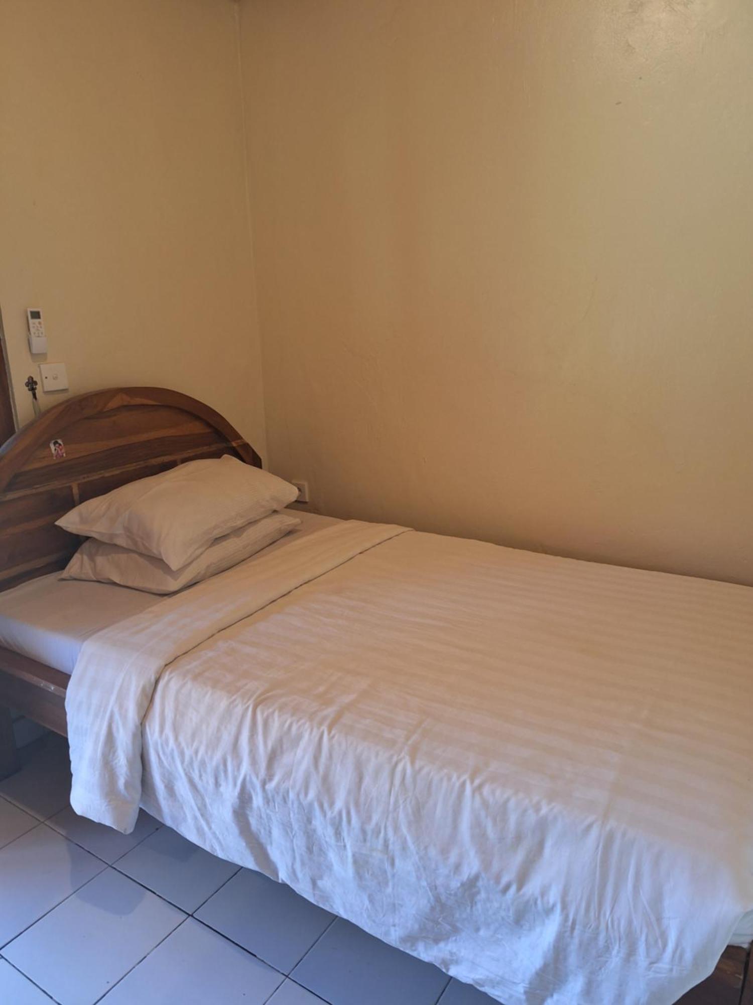 Gusti Home Stay Ubud エクステリア 写真