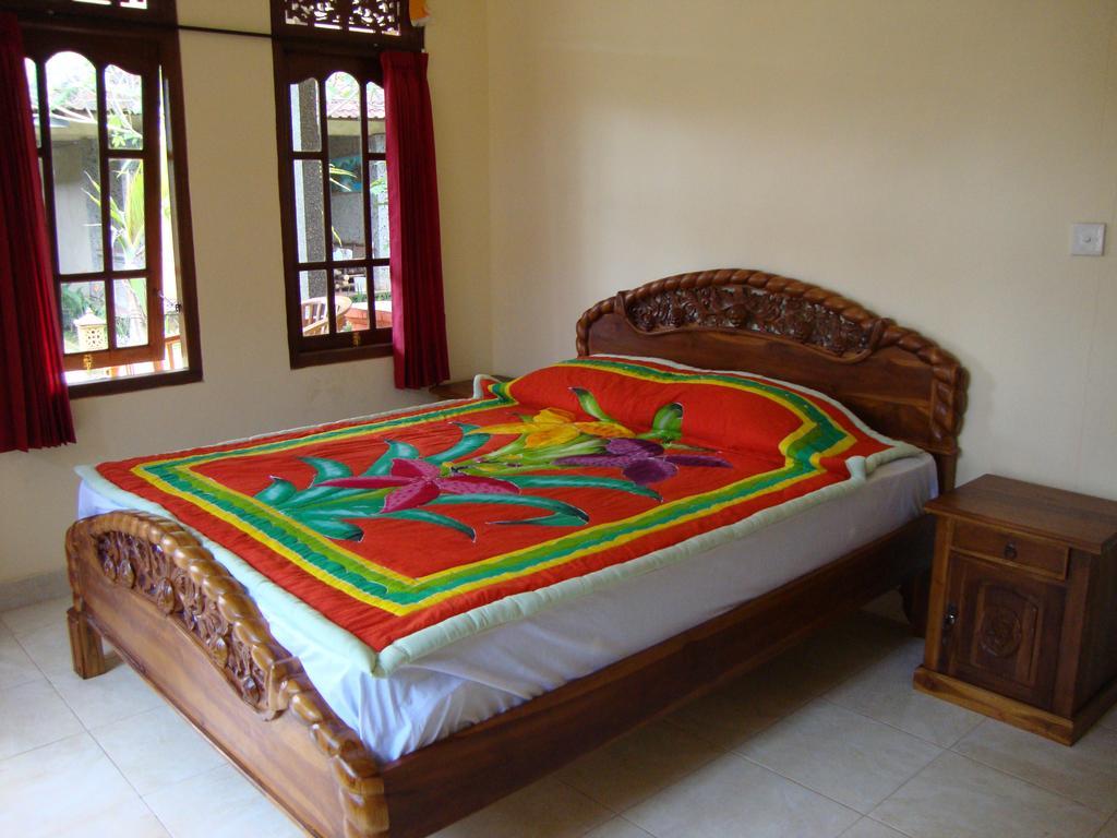 Gusti Home Stay Ubud エクステリア 写真