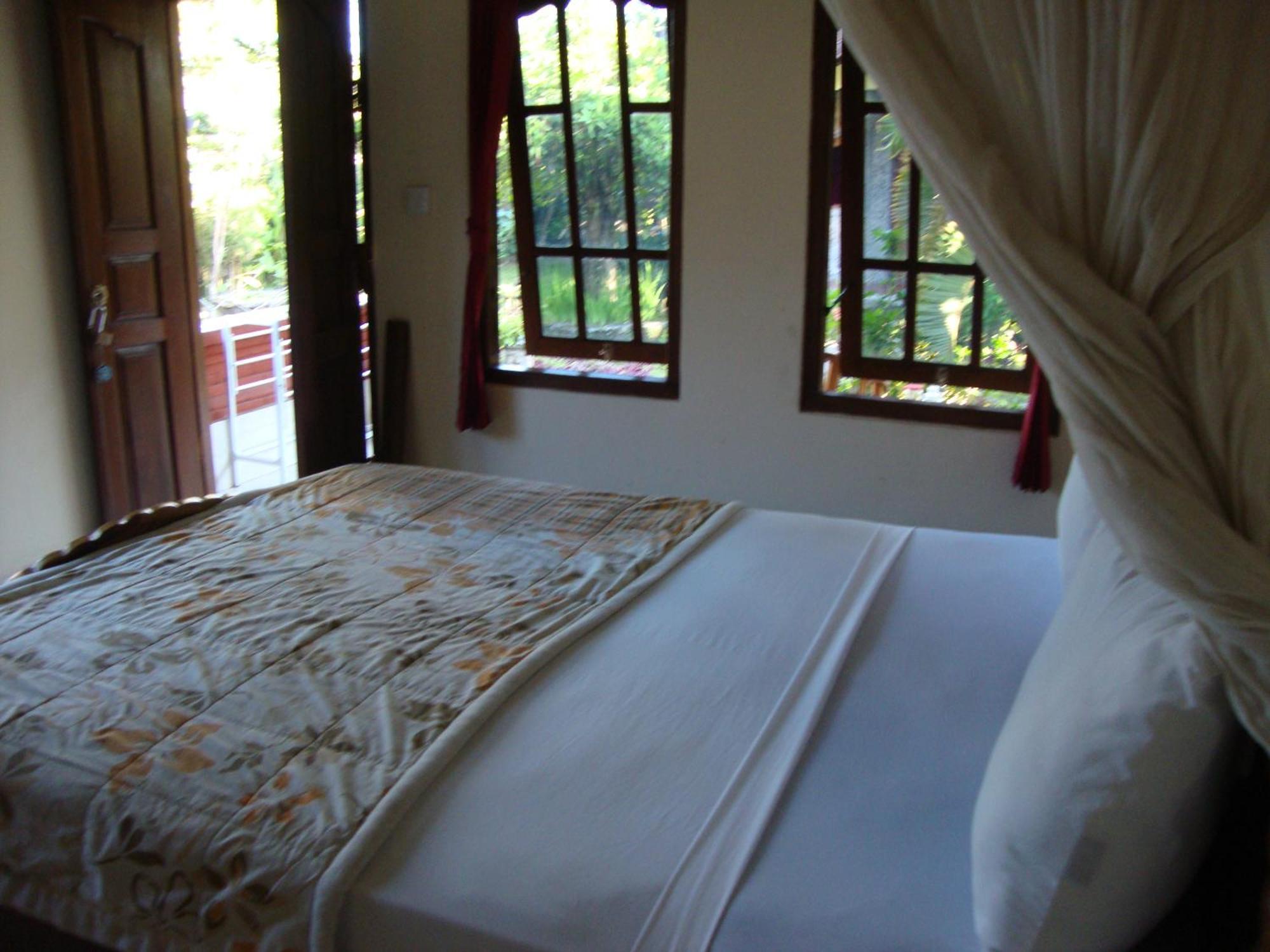 Gusti Home Stay Ubud 部屋 写真