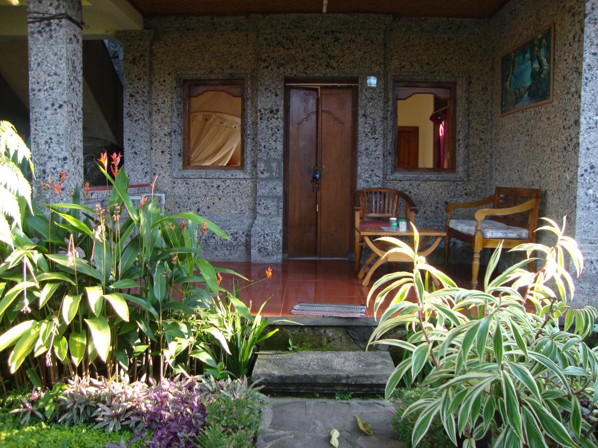 Gusti Home Stay Ubud 部屋 写真