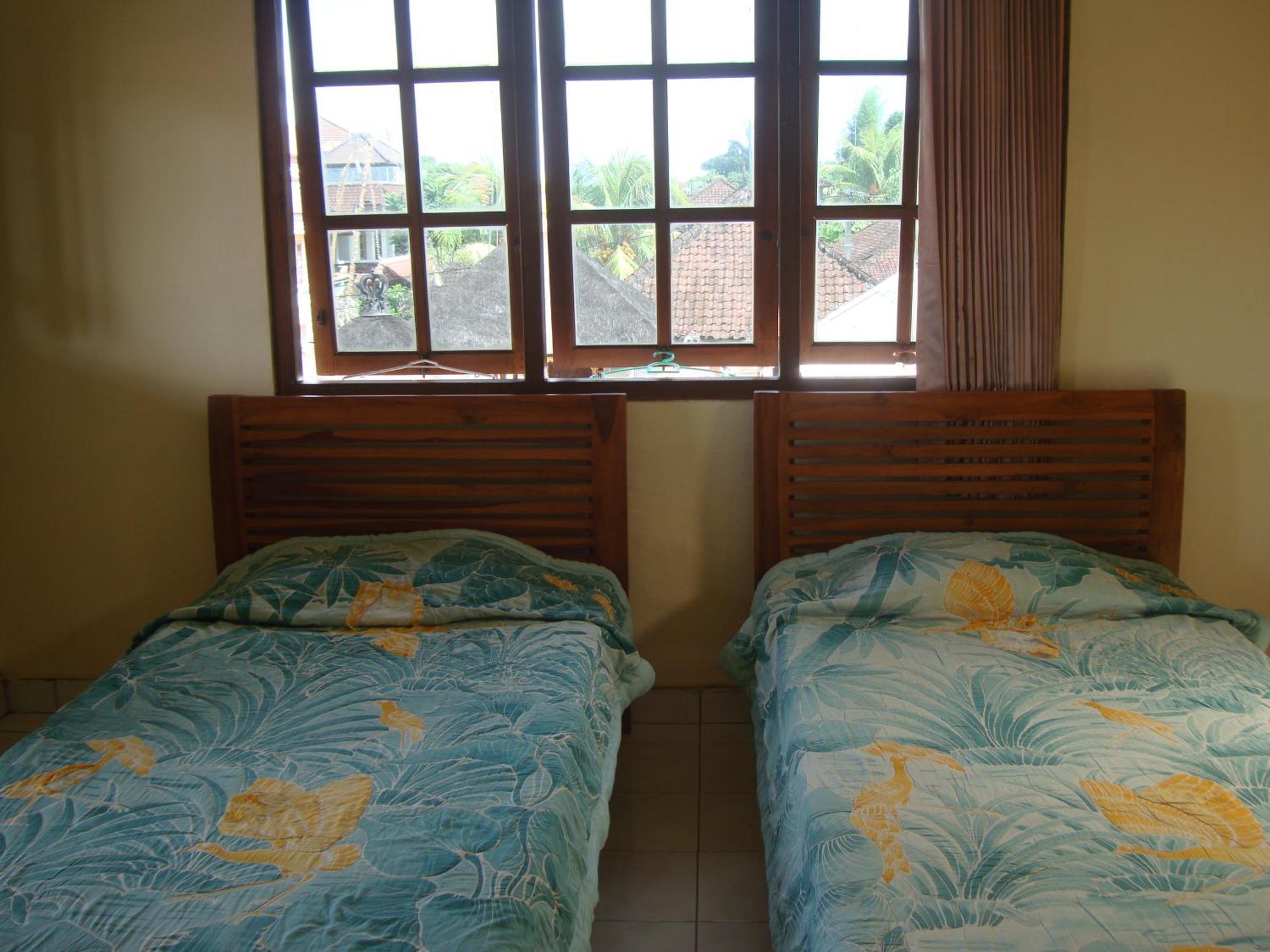 Gusti Home Stay Ubud エクステリア 写真