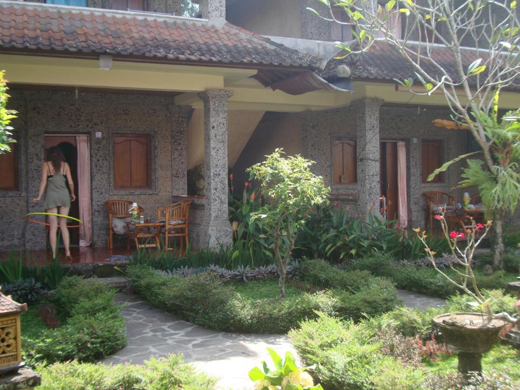 Gusti Home Stay Ubud エクステリア 写真