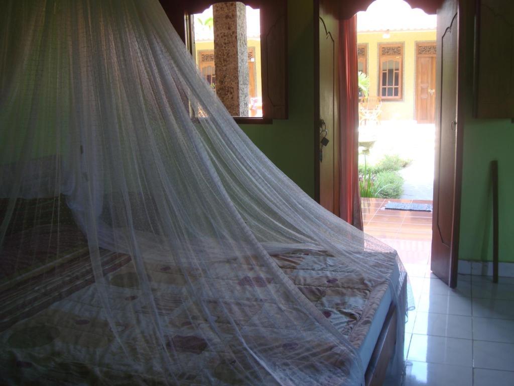 Gusti Home Stay Ubud 部屋 写真
