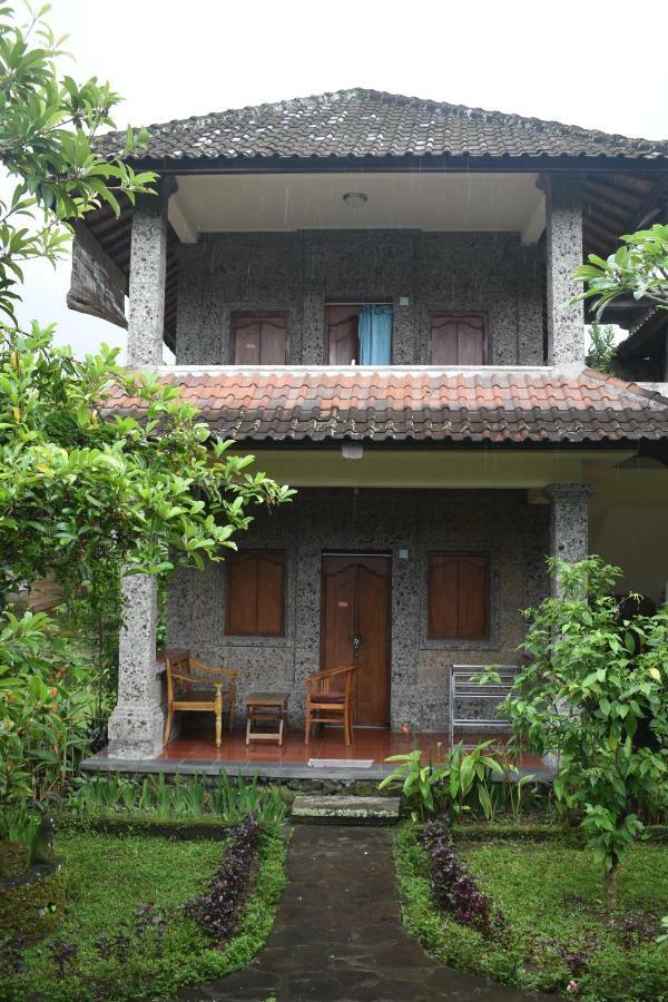 Gusti Home Stay Ubud エクステリア 写真